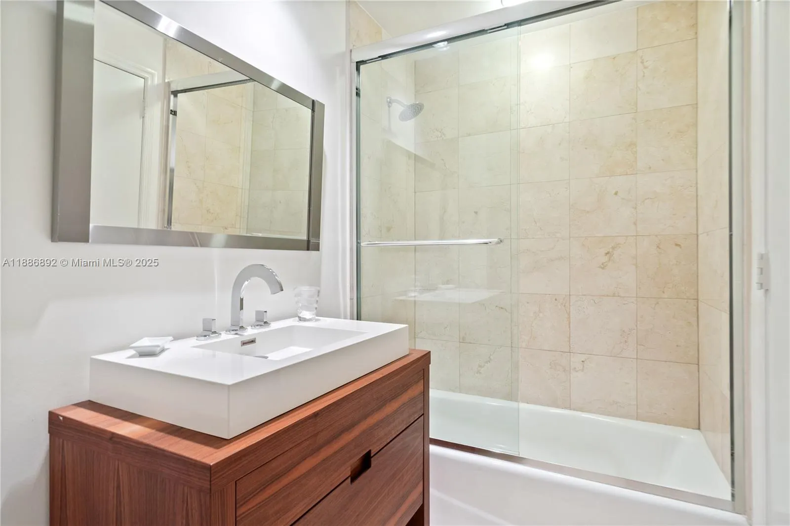 808 Brickell Key Dr, #3304