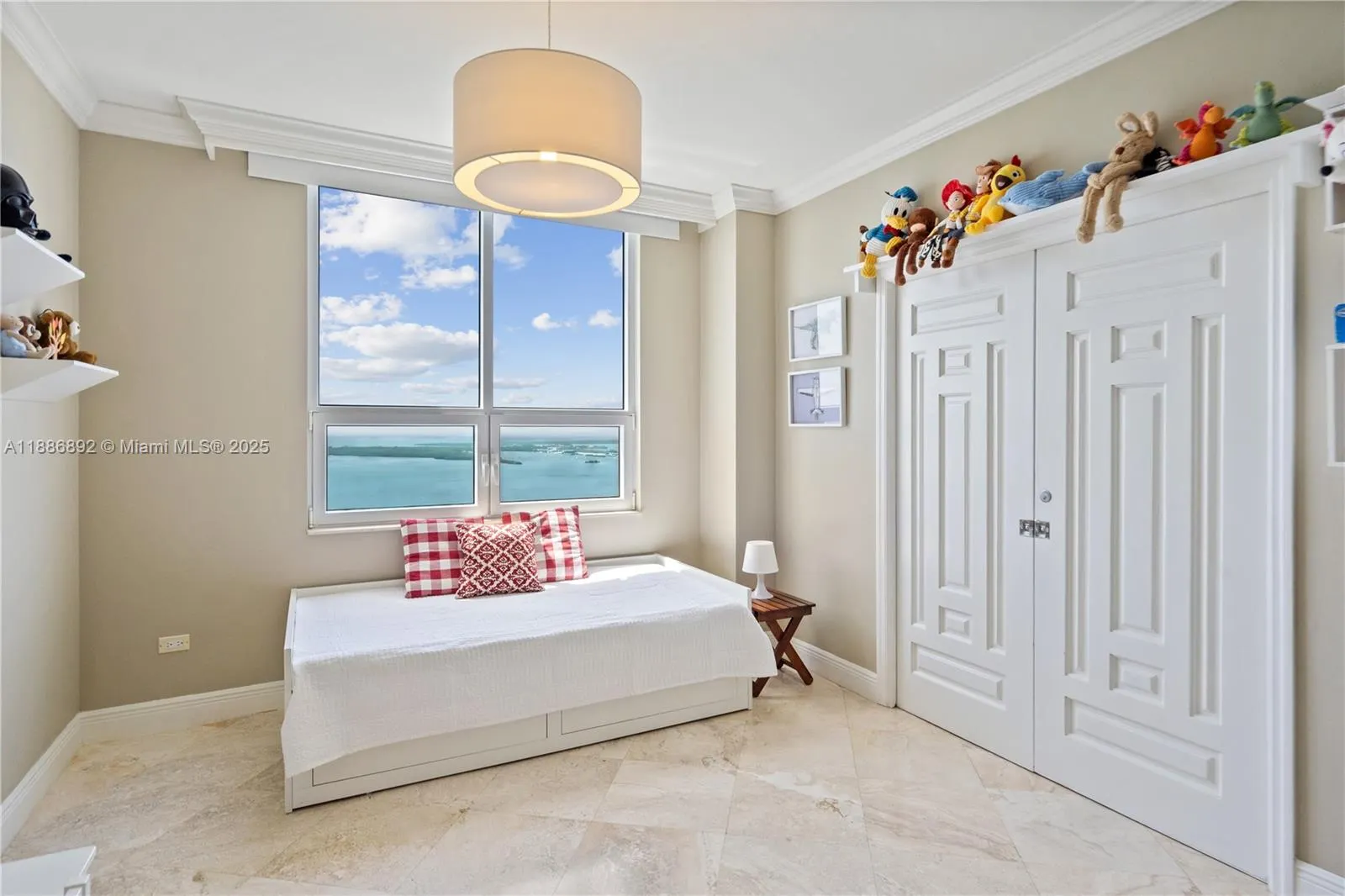 808 Brickell Key Dr, #3304