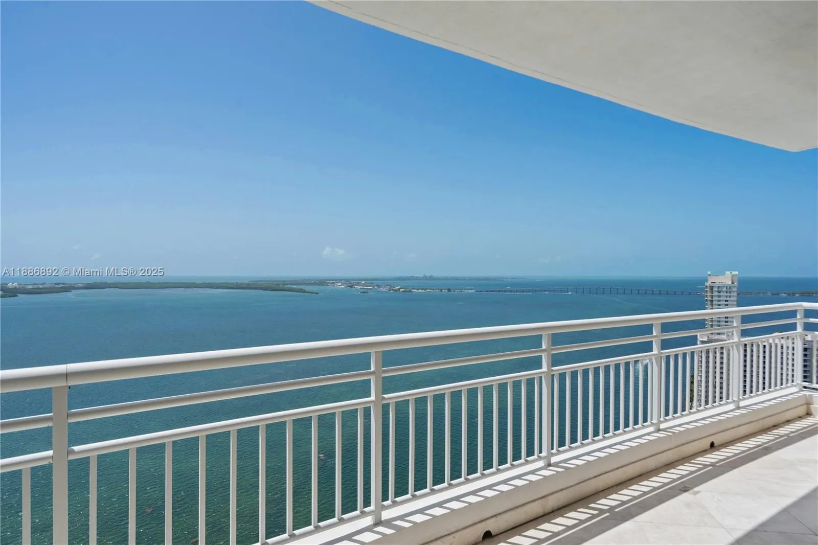 808 Brickell Key Dr, #3304
