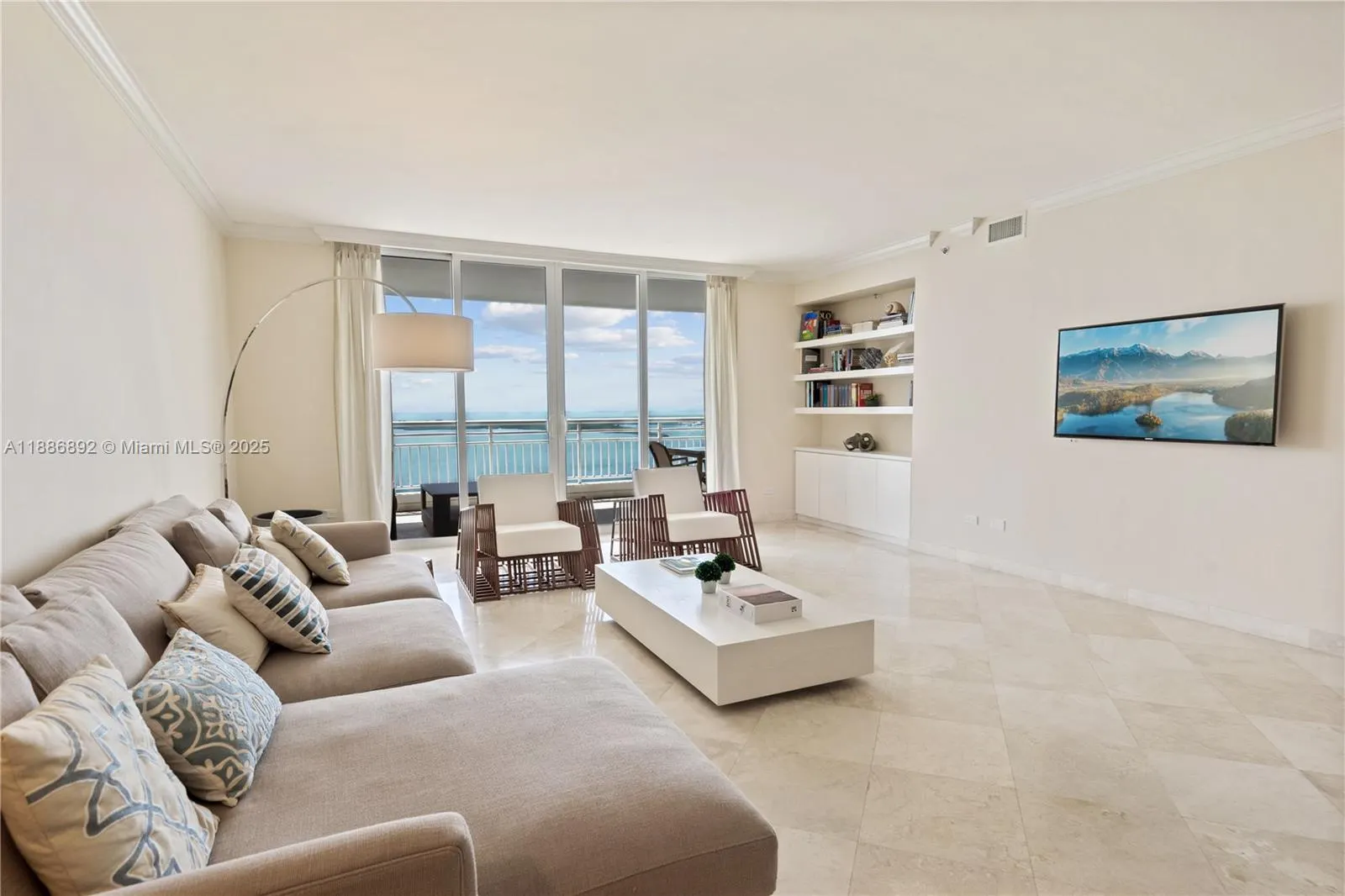 808 Brickell Key Dr, #3304