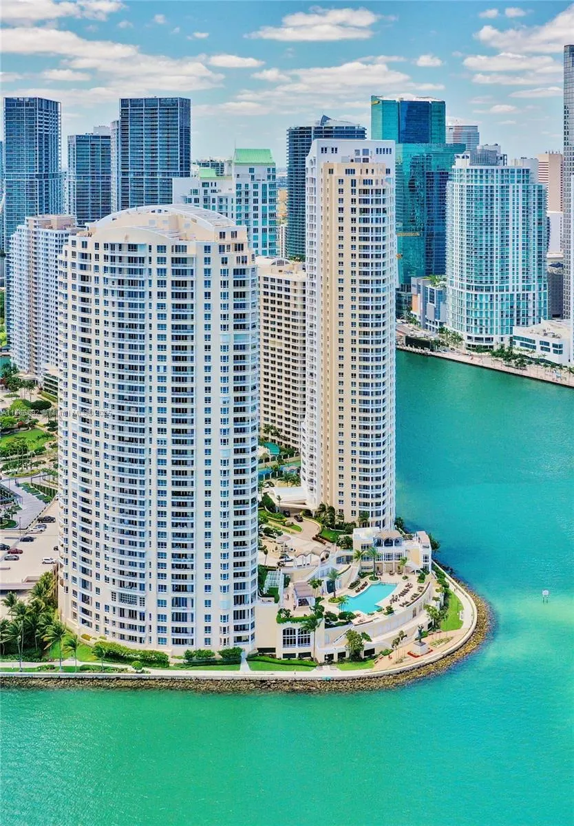 808 Brickell Key Dr, #3304
