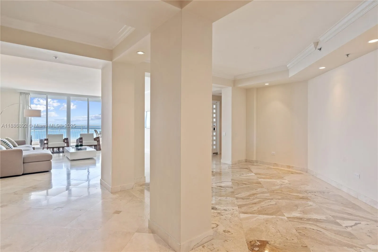 808 Brickell Key Dr, #3304