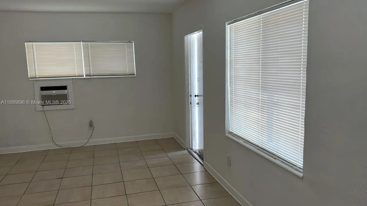 2900 W Flagler St