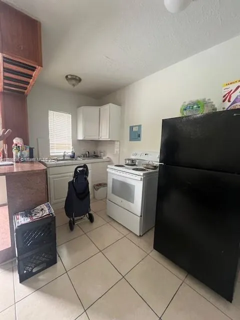 2900 W Flagler St