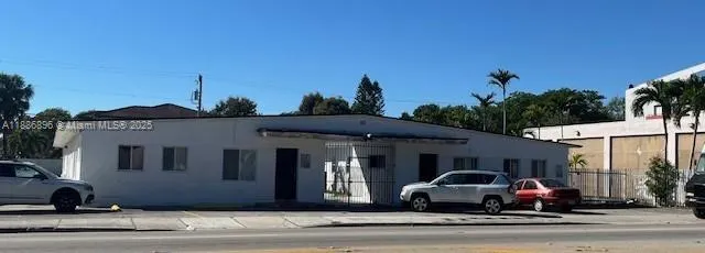 2900 W Flagler St