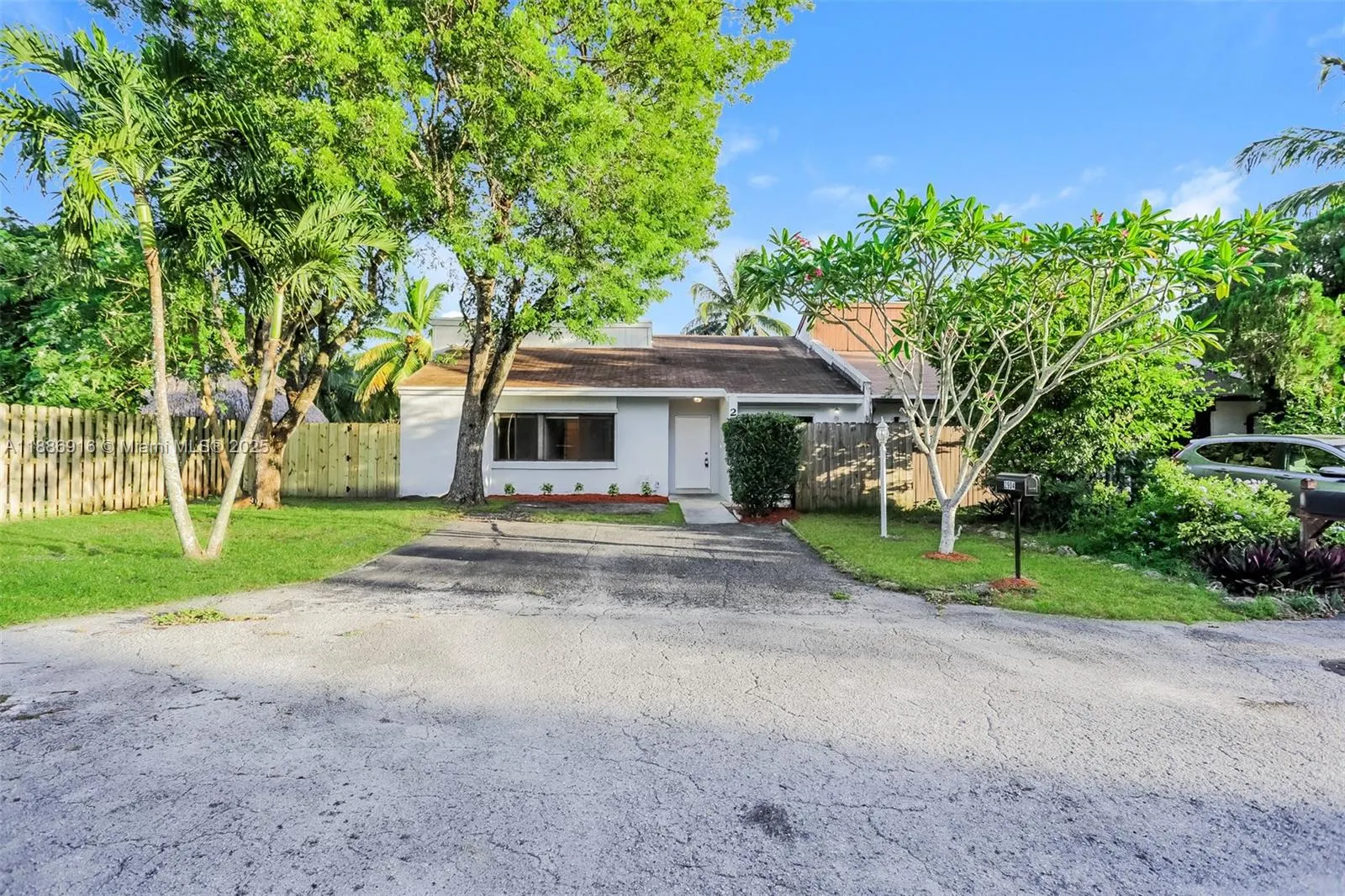 2904 NW 67th Ct