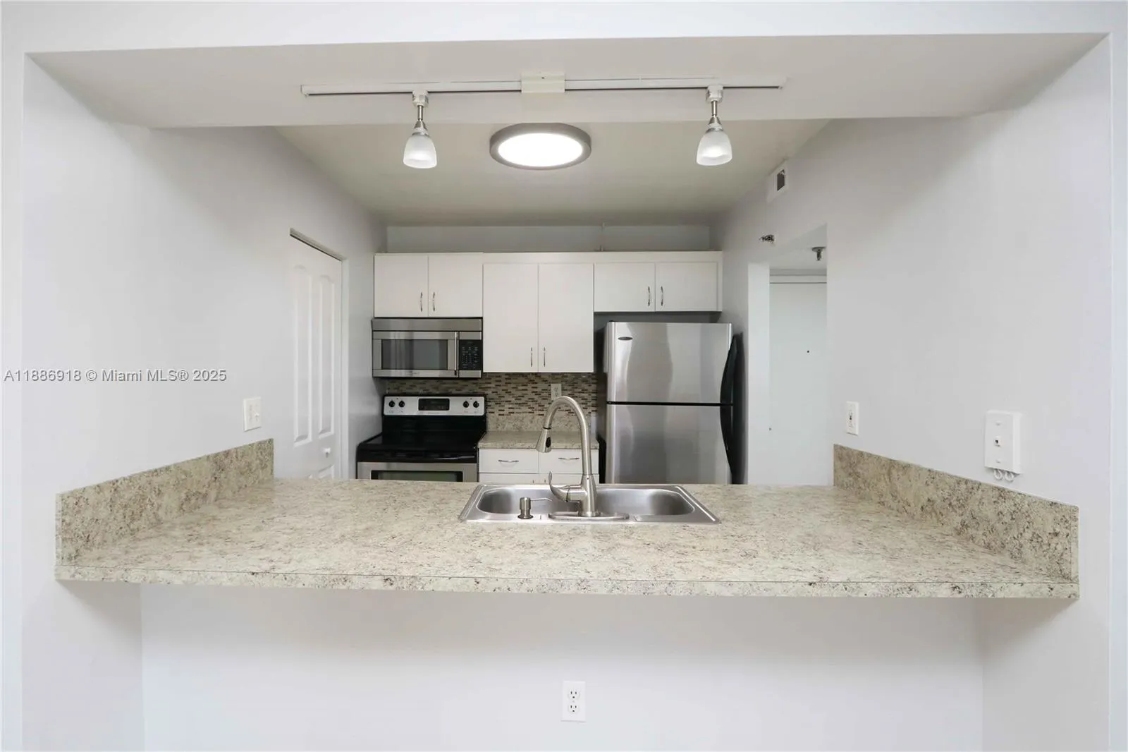 850 N Miami Ave, #W-305