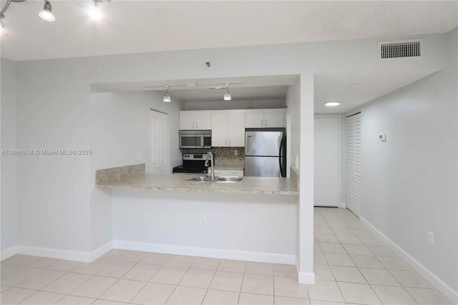 850 N Miami Ave, #W-305