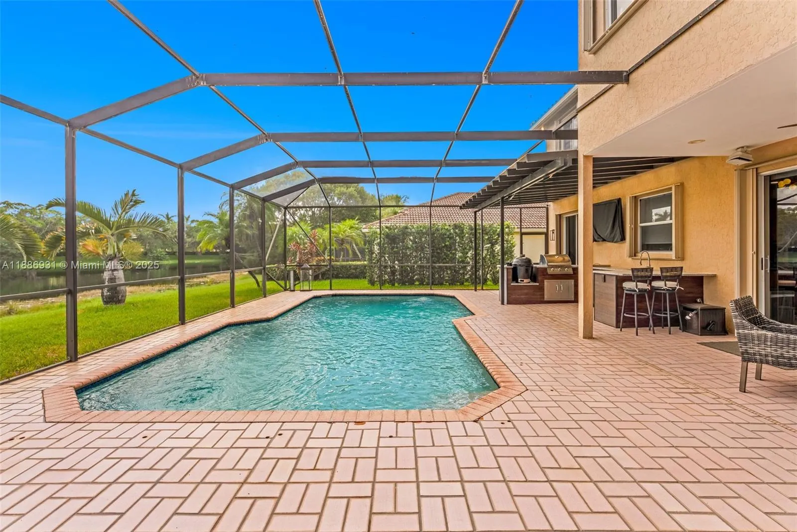 420 Montclaire Dr