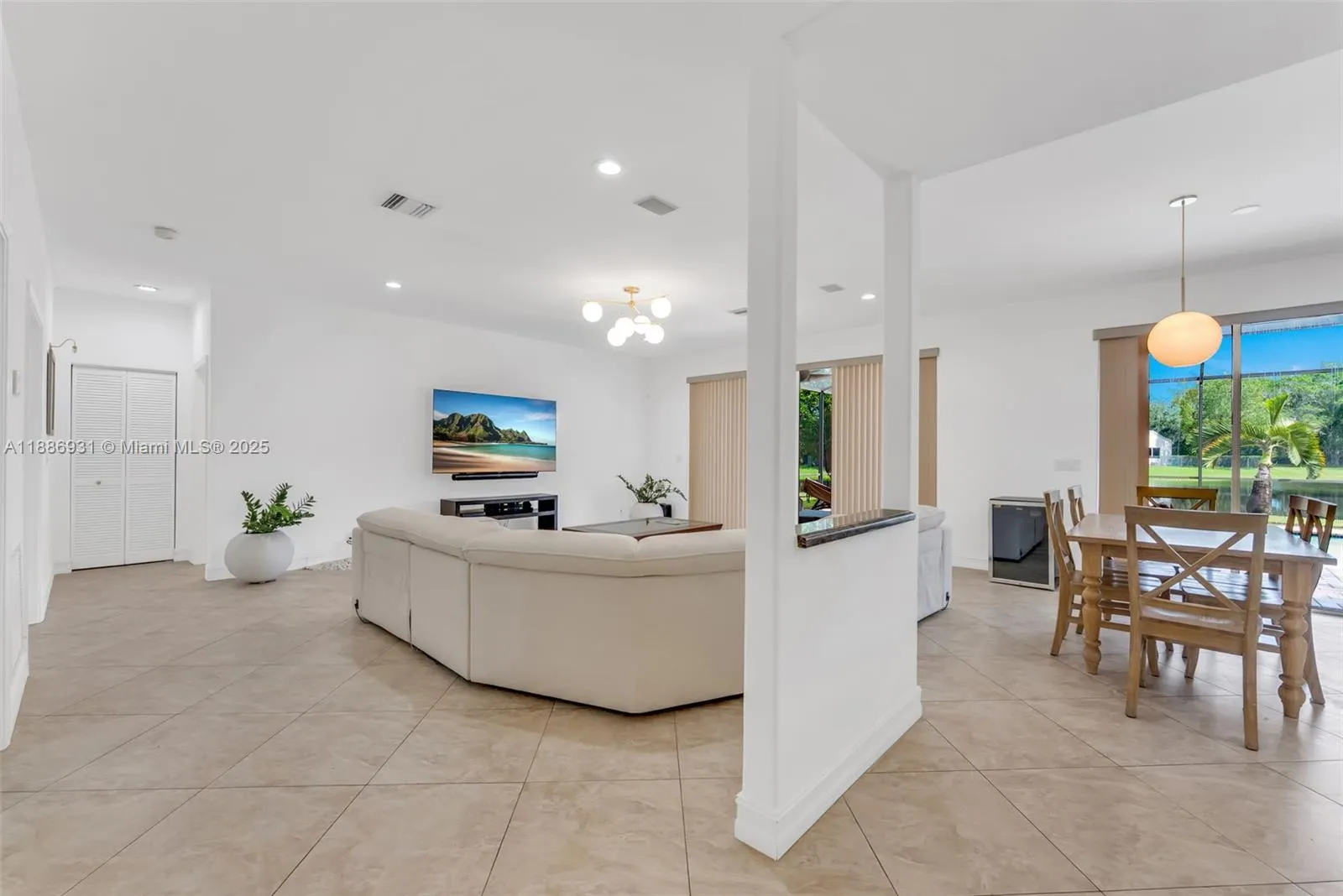 420 Montclaire Dr
