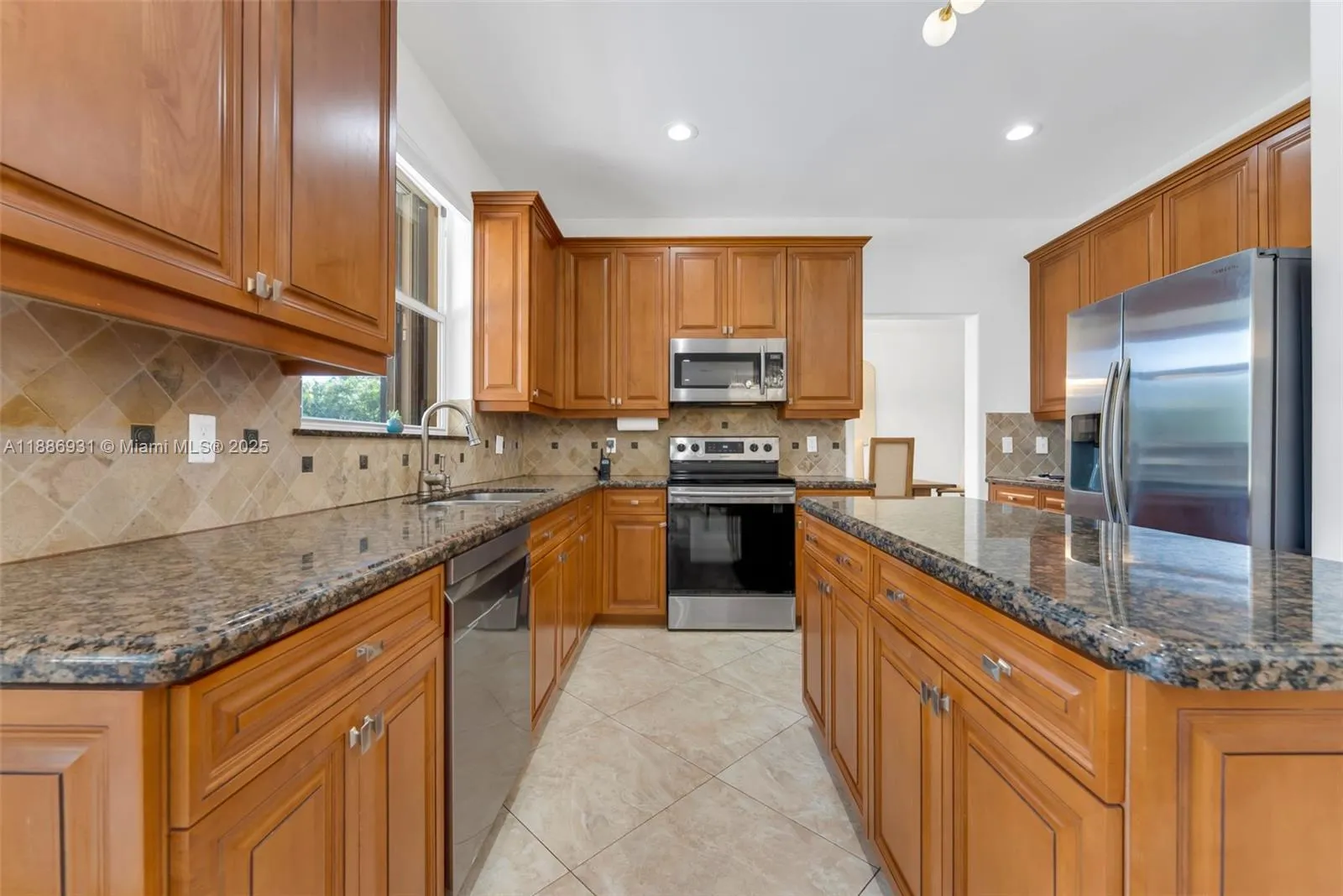 420 Montclaire Dr