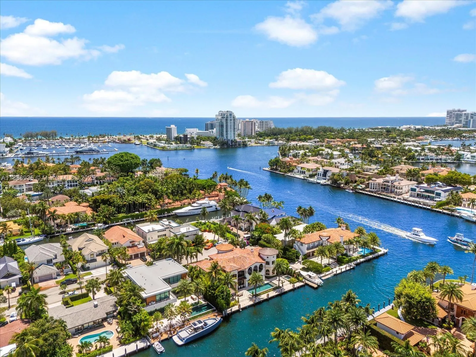 821 Solar Isle Dr