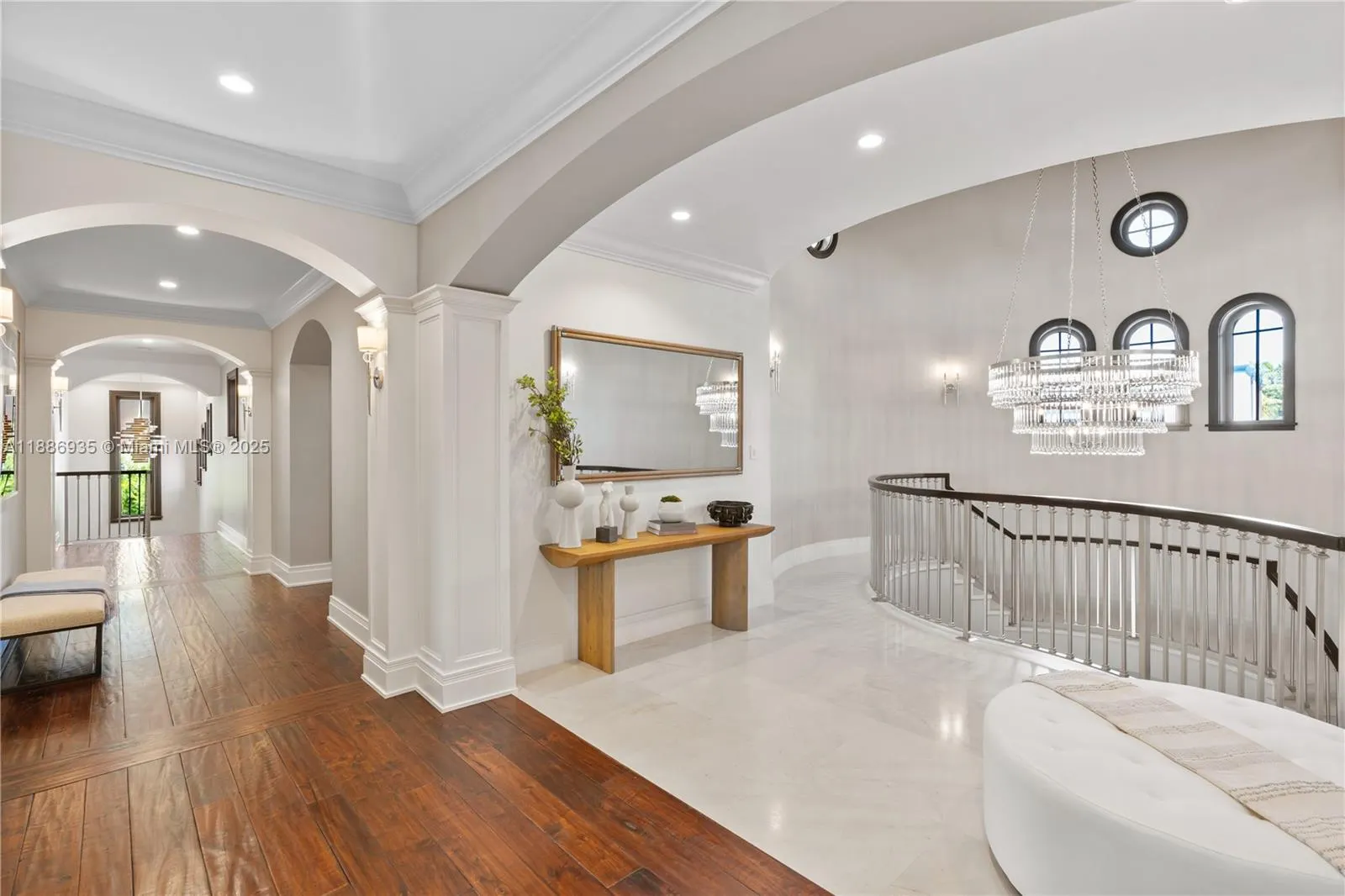 821 Solar Isle Dr