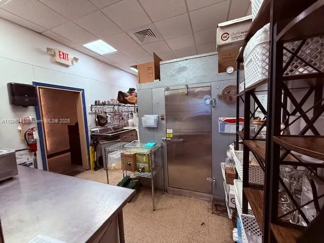 10728 NW 74TH ST RESTAURANT