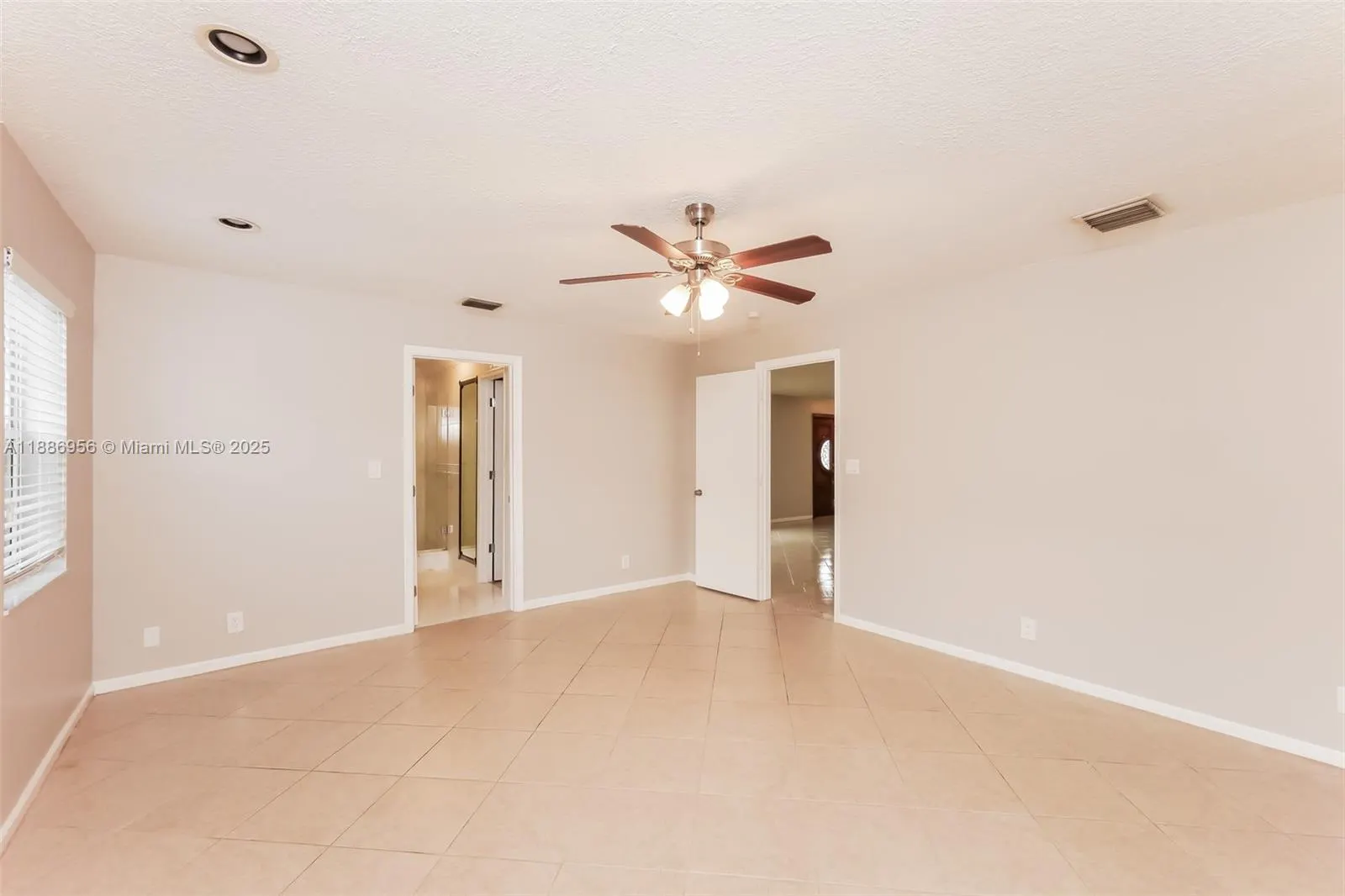 7131 NW 46th Ct