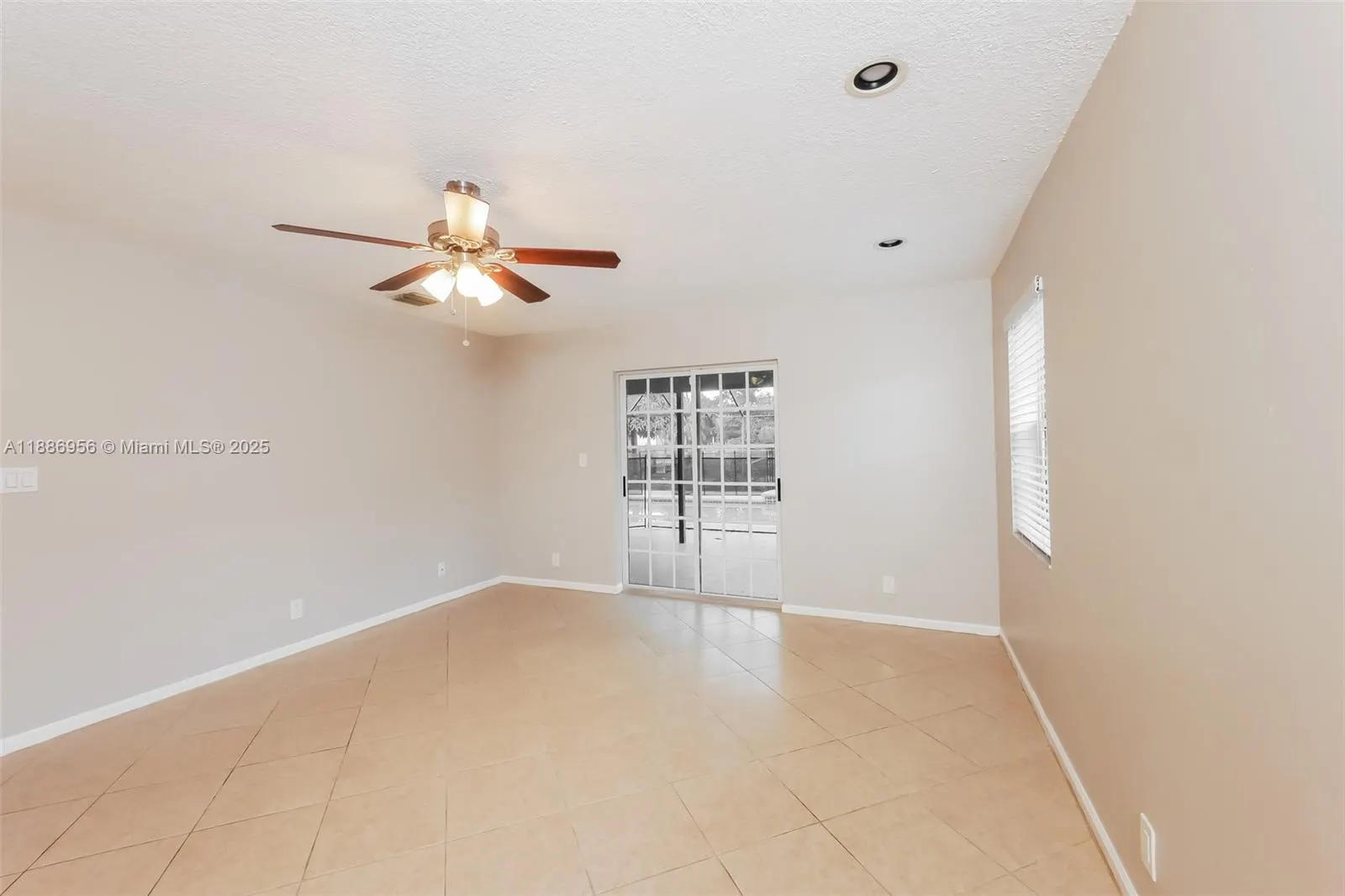 7131 NW 46th Ct