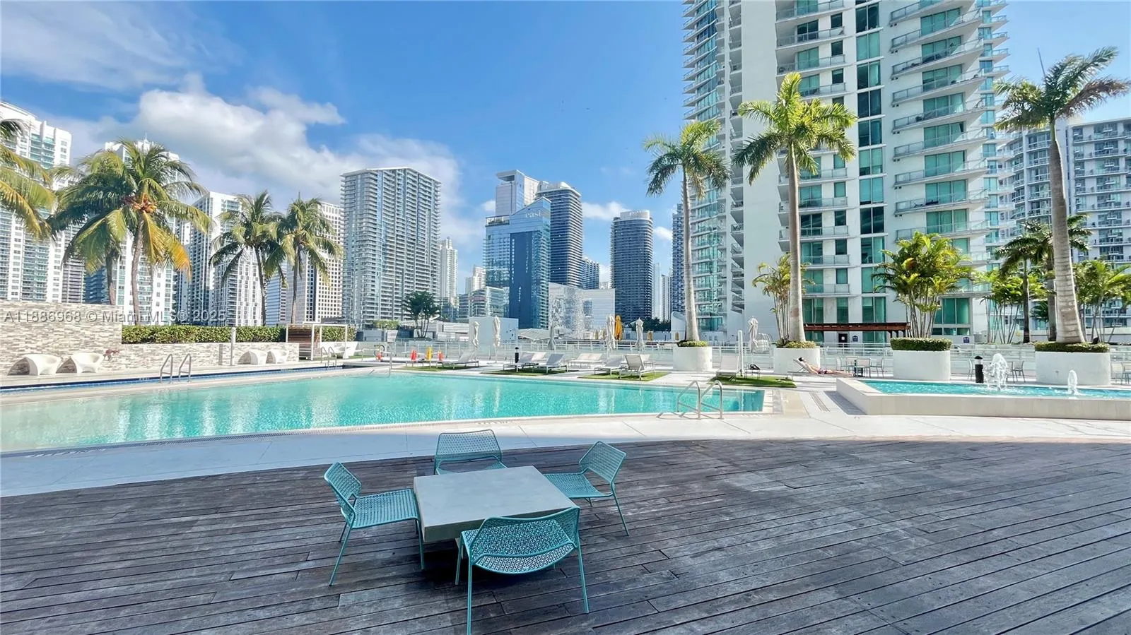 90 SW 3rd St, #1412
