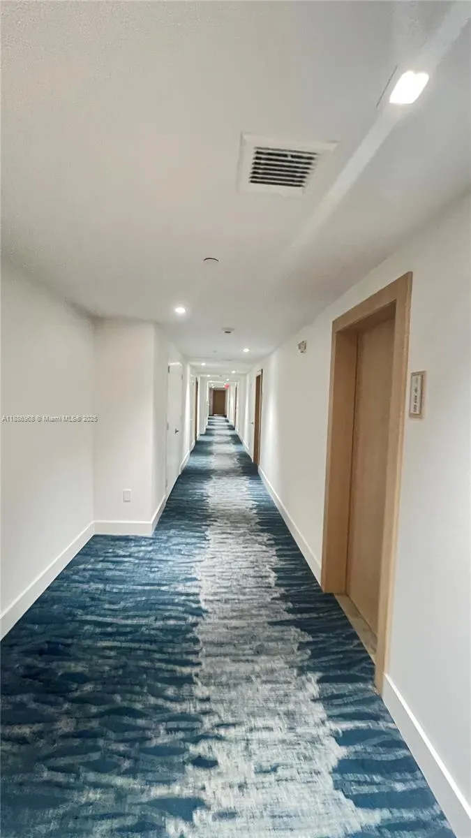 90 SW 3rd St, #1412