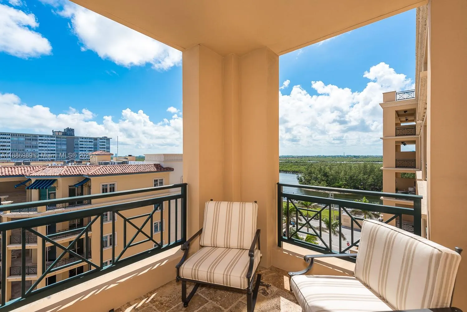 3501 N Ocean Dr, #7C