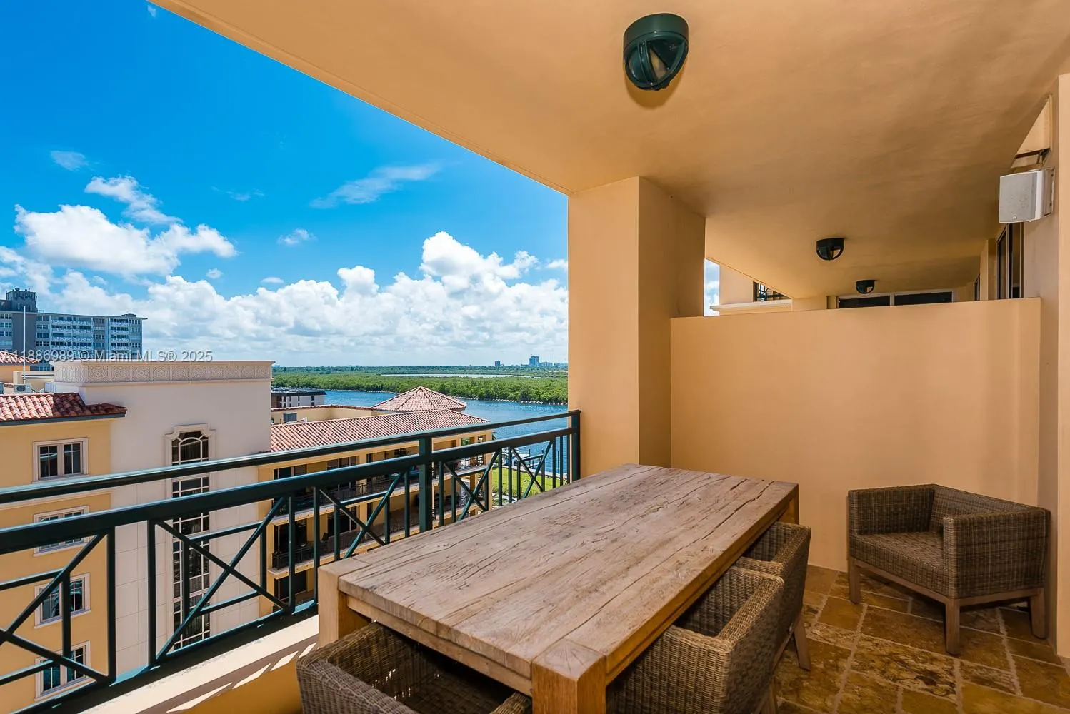 3501 N Ocean Dr, #7C