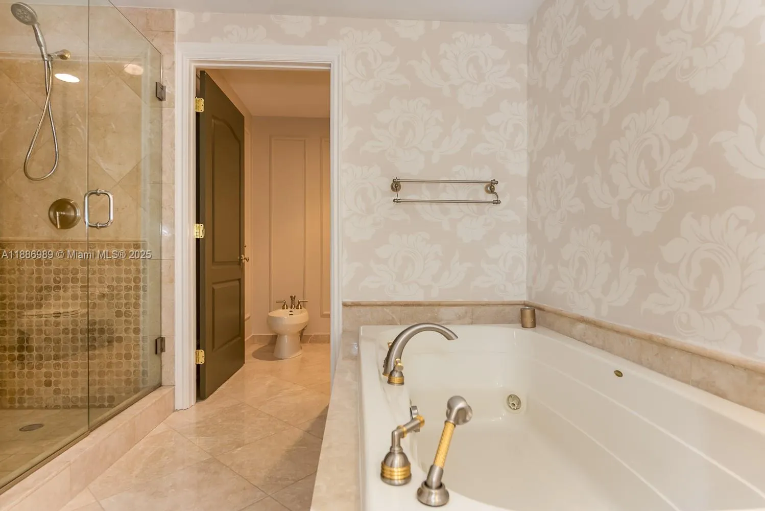 3501 N Ocean Dr, #7C