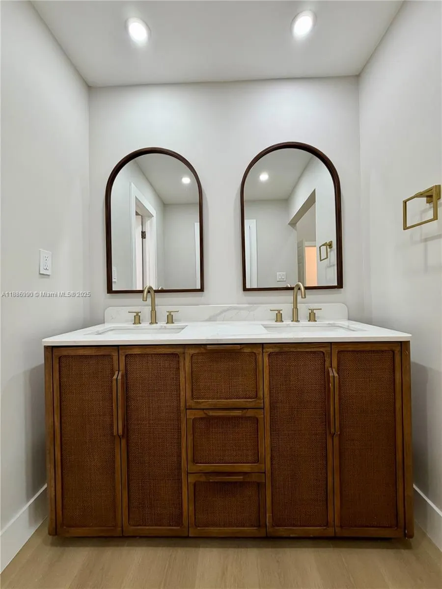7887 SW 105th Pl, #-