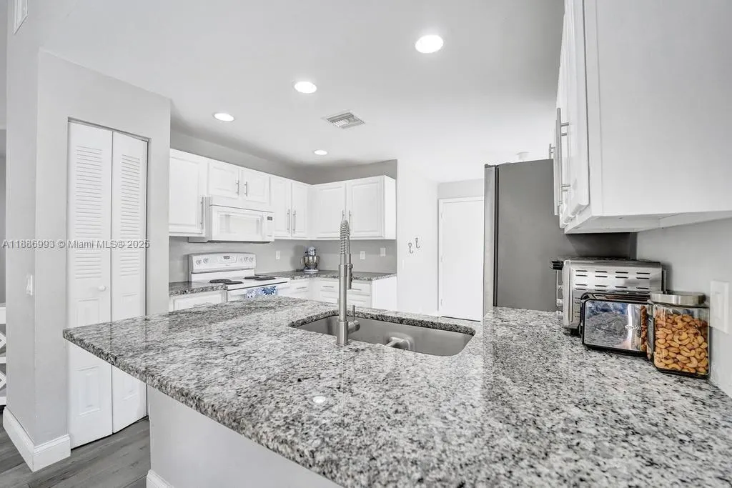 2655 Arborwood Rd