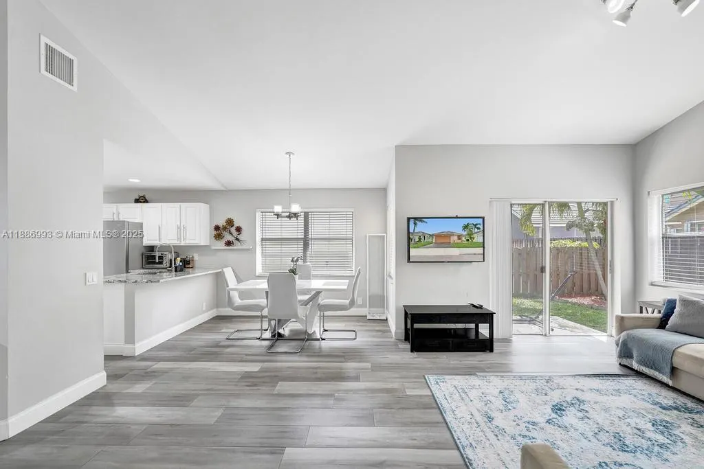 2655 Arborwood Rd
