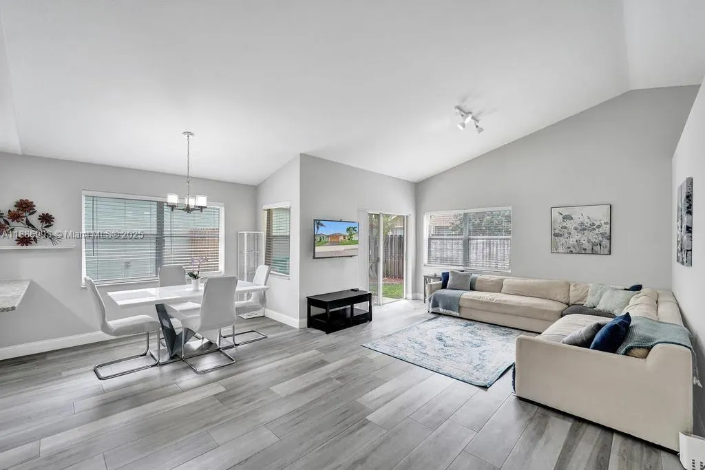 2655 Arborwood Rd