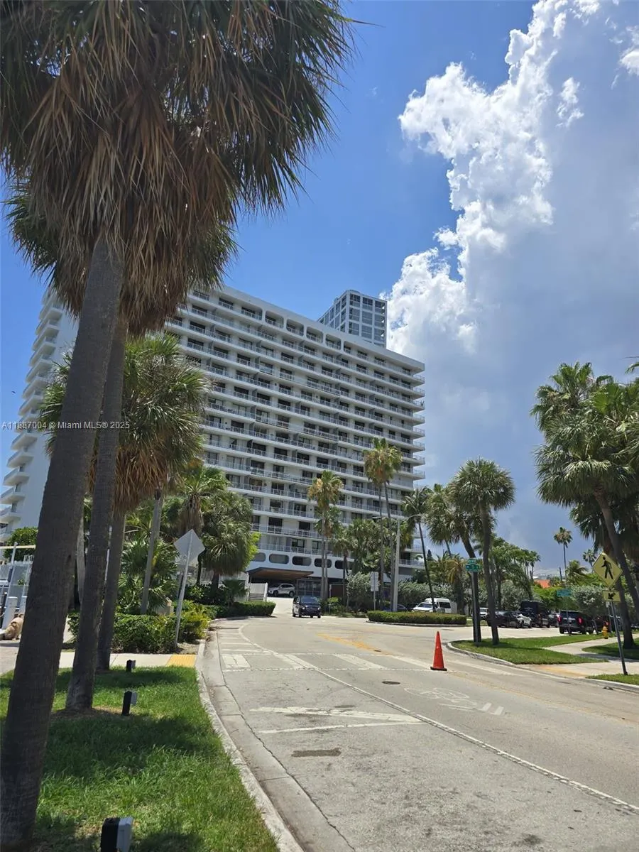 200 SE 15th Rd, #6B