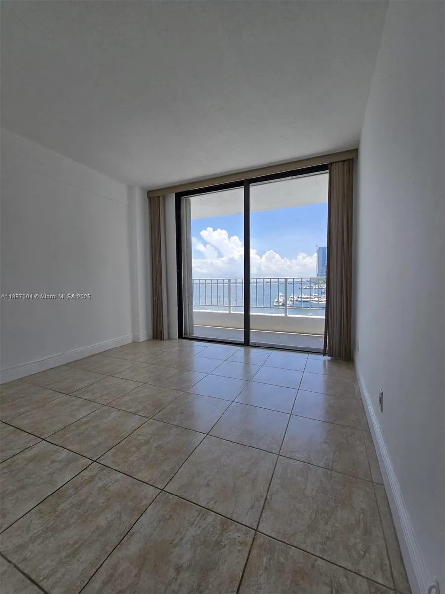 200 SE 15th Rd, #6B
