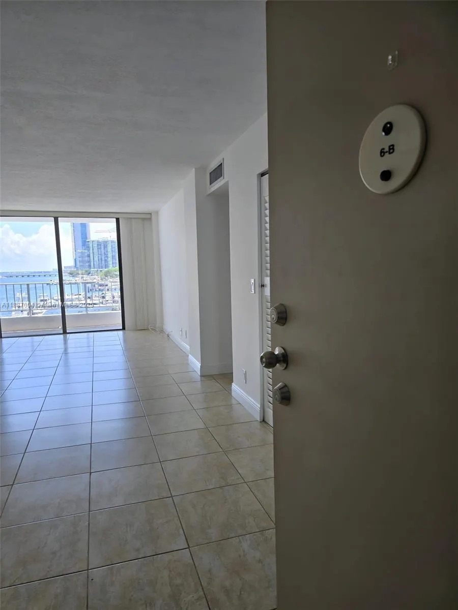 200 SE 15th Rd, #6B