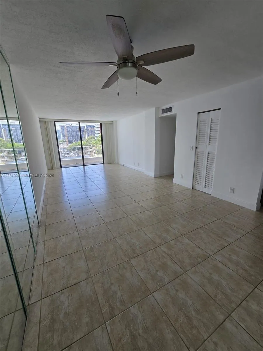 200 SE 15th Rd, #6B