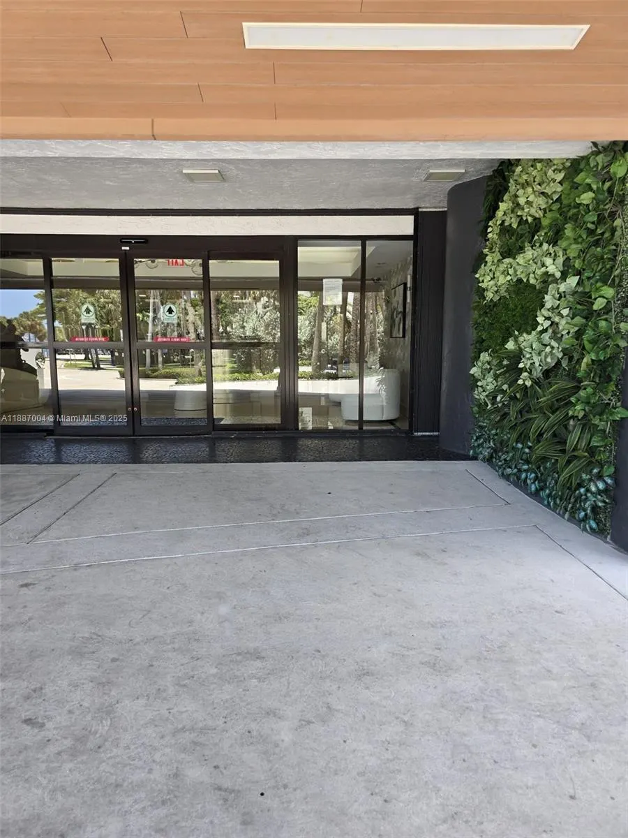 200 SE 15th Rd, #6B