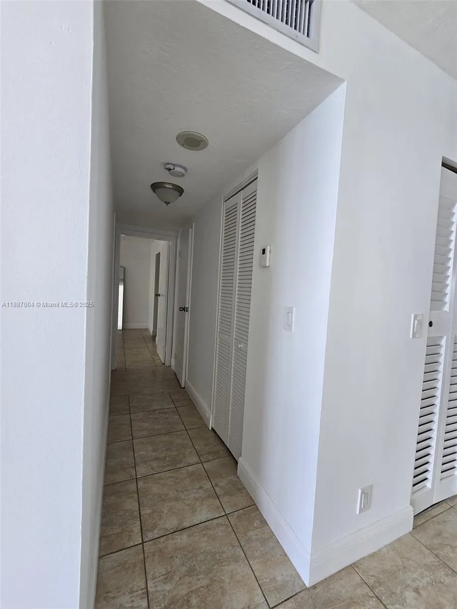 200 SE 15th Rd, #6B