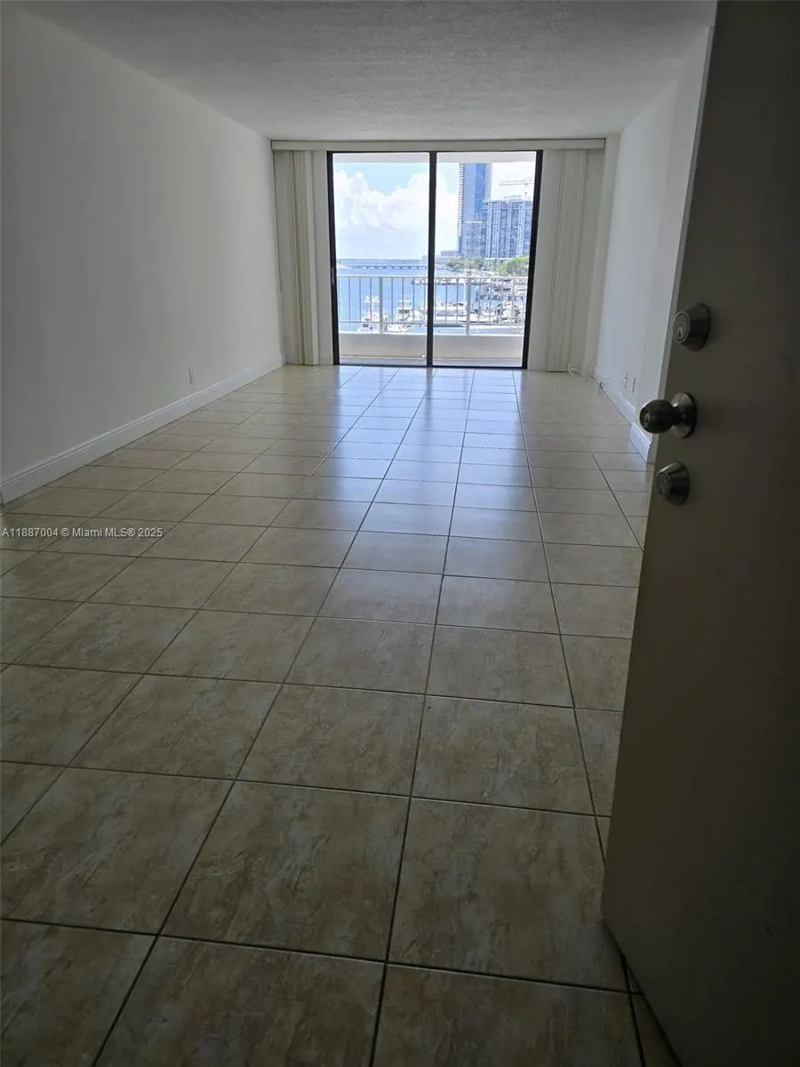 200 SE 15th Rd, #6B