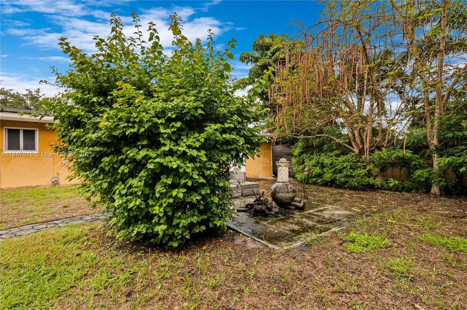 404 NE 24th Ave