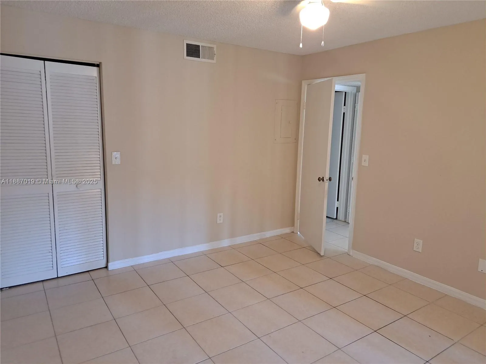 4045 W Mcnab Rd, #G101