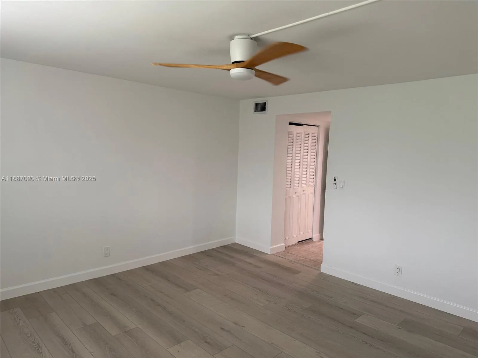 5100 SW 90th Ave, #203