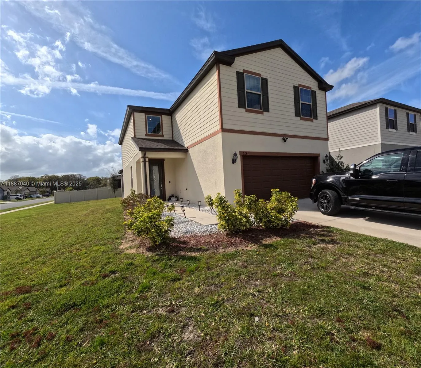 2647 E Lake Point Dr