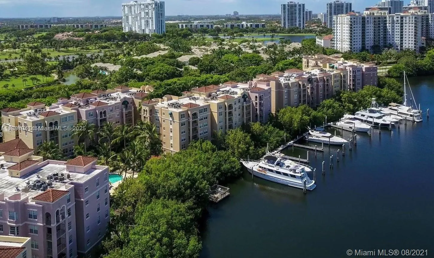19701 E Country Club Dr, #5603