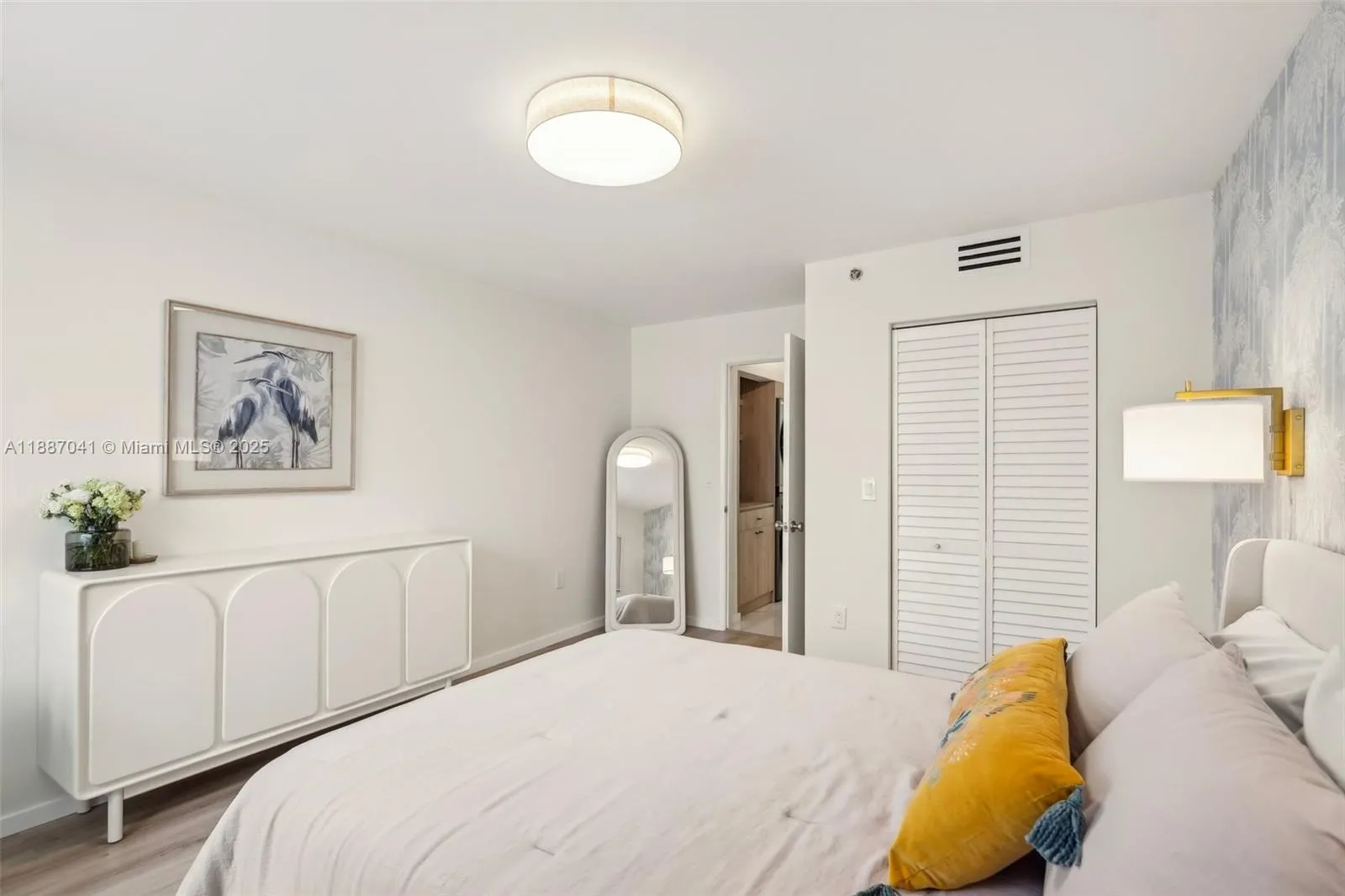 19701 E Country Club Dr, #5603