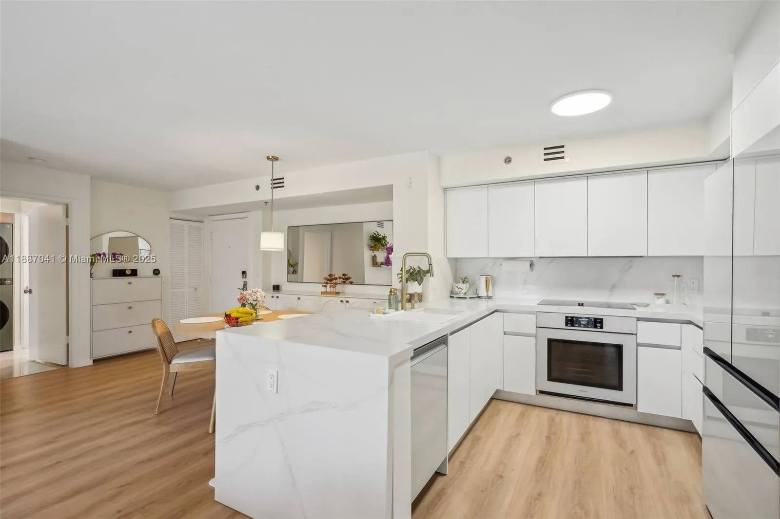 19701 E Country Club Dr, #5603