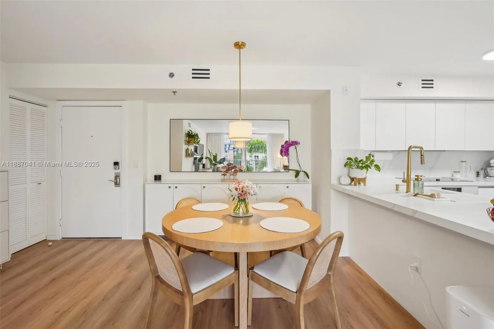 19701 E Country Club Dr, #5603