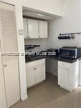770 NE 69th St, #1E