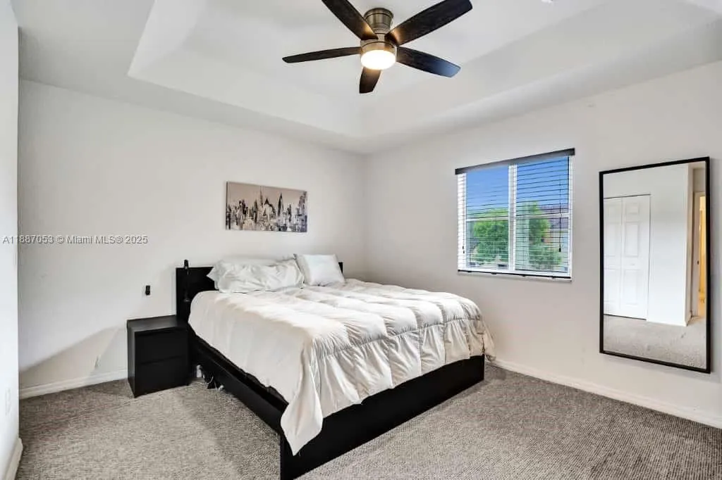 1832 SW 89th Ter