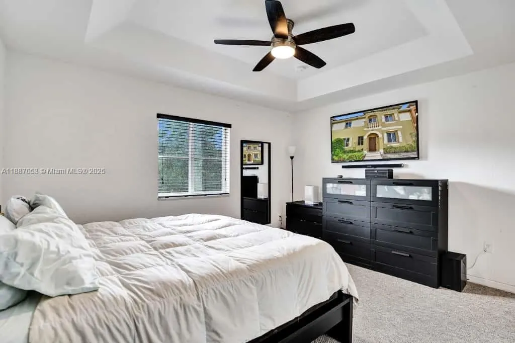 1832 SW 89th Ter