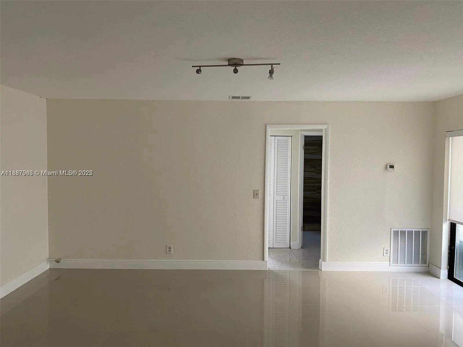 26 Crossings Cir, #B