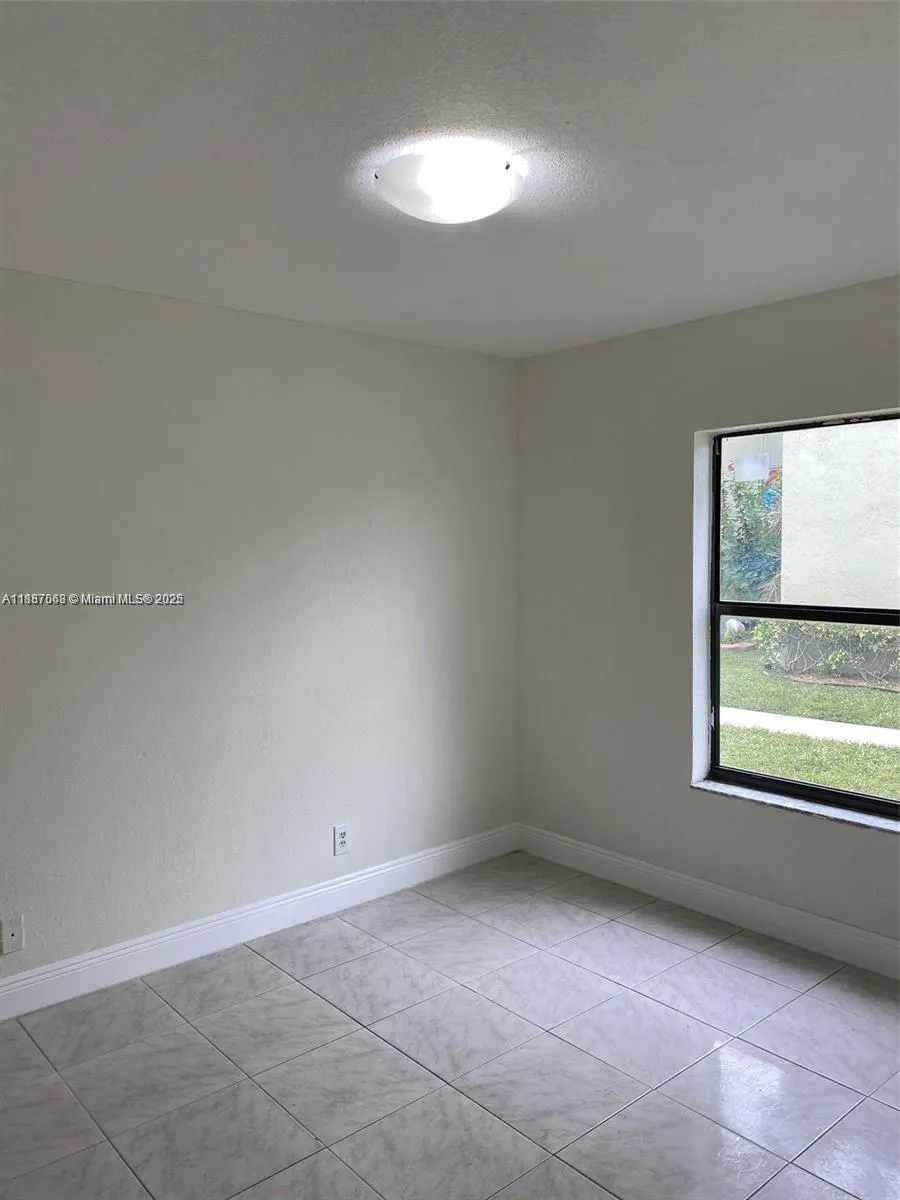 26 Crossings Cir, #B