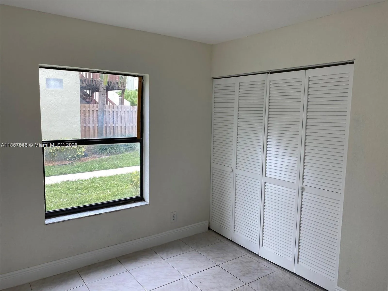 26 Crossings Cir, #B